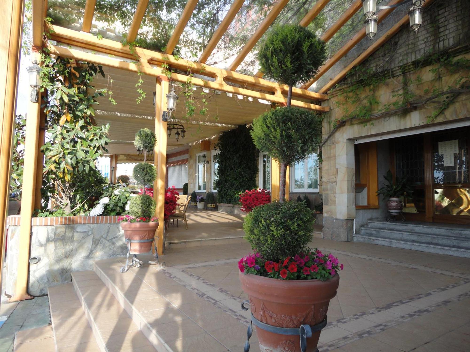 Hotel La Maruxina La Alameda de la Sagra Zewnętrze zdjęcie