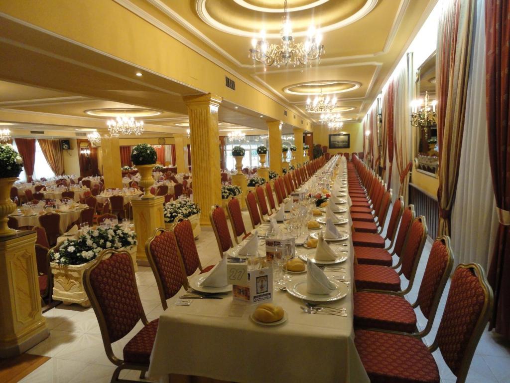 Hotel La Maruxina La Alameda de la Sagra Zewnętrze zdjęcie